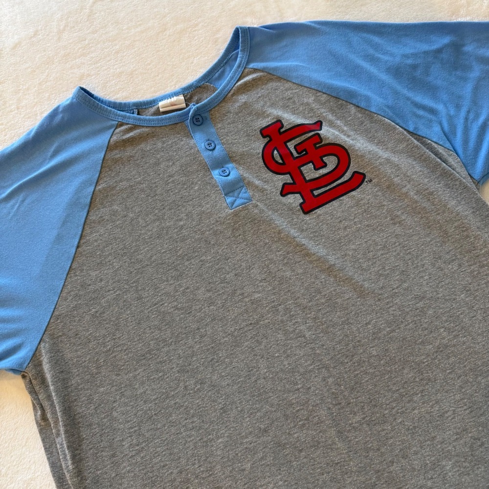 St Louis Cardinals Baseball Raglan Henley Shirt Gray Blue XL Bayer Logo‎ Mens